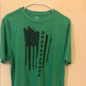 Flag with Shamrocks Size Medium Brand New